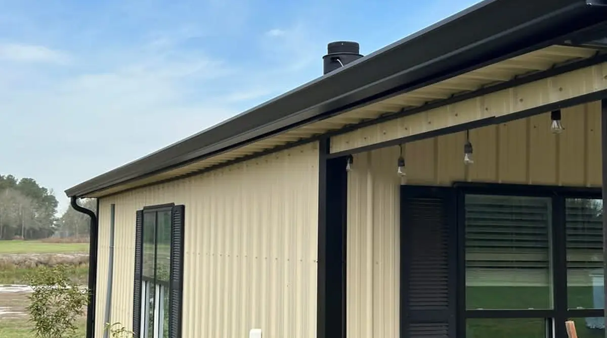 Seamless vs sectional gutters comparison for SC homes