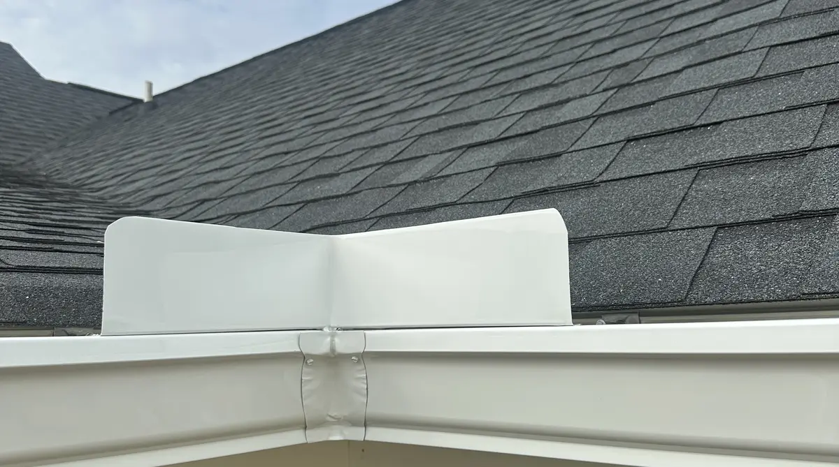 Seamless aluminum gutter running along roofline of home in Rowesville SC